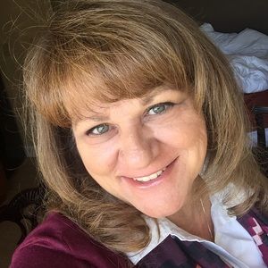 Meet your Posher, Caren